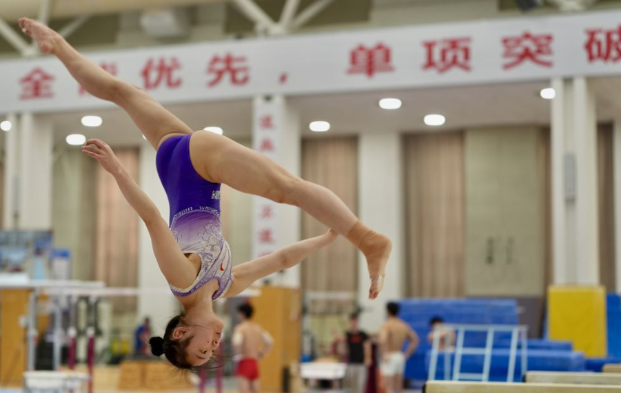 众说纷纭的开元棋牌发展前景分析